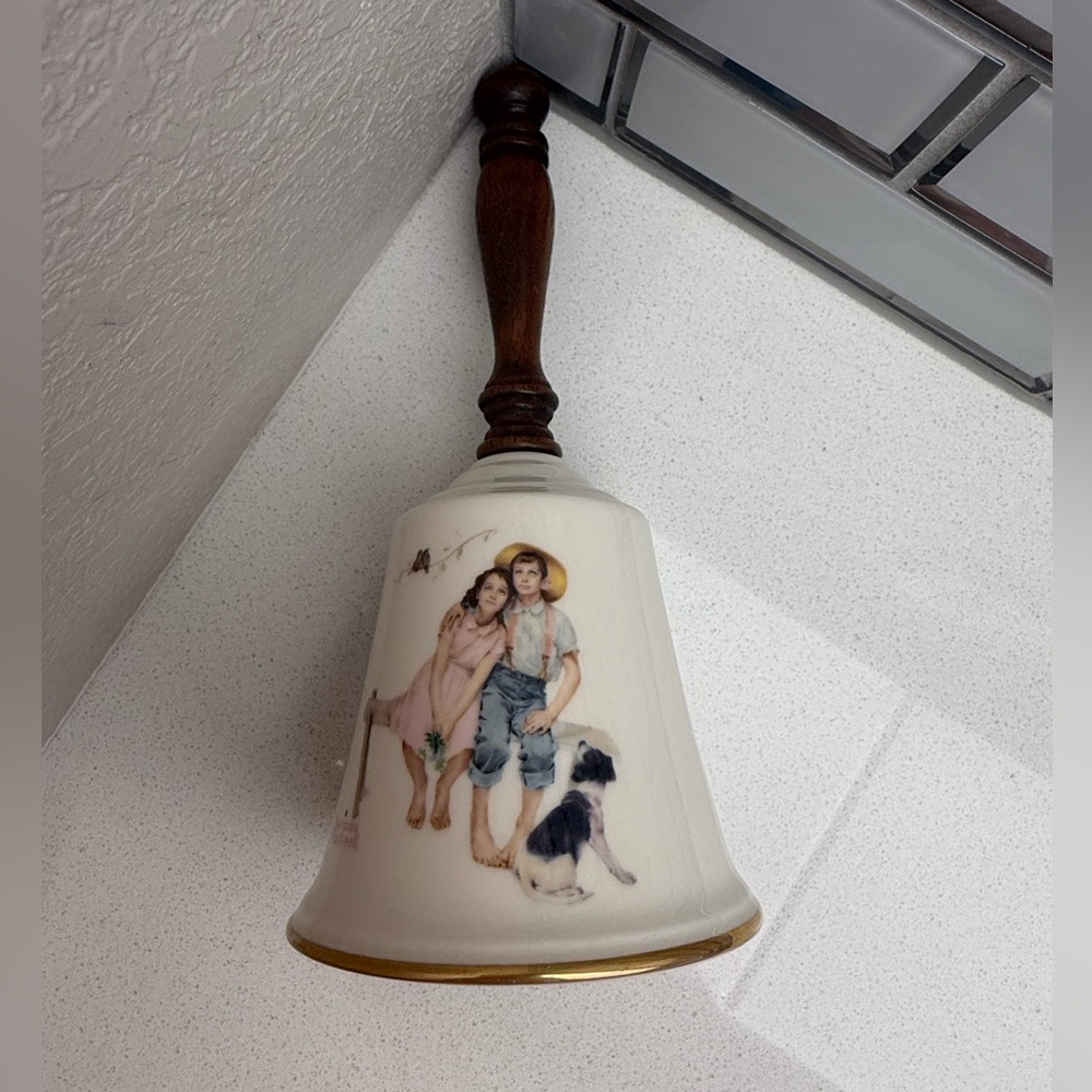 Vintage Norman Rockwell Bell Gorham Sweet Serenade 1981 Fine China - Picture 8 of 14